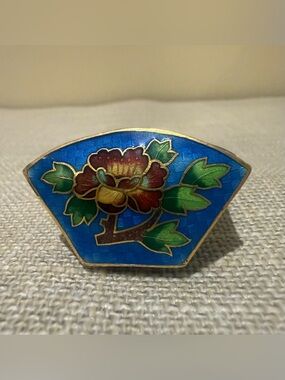 Vtg Chinese Blue Cloisonné Enamel Fan Shaped Mini Pill Box Floral Peony Brass